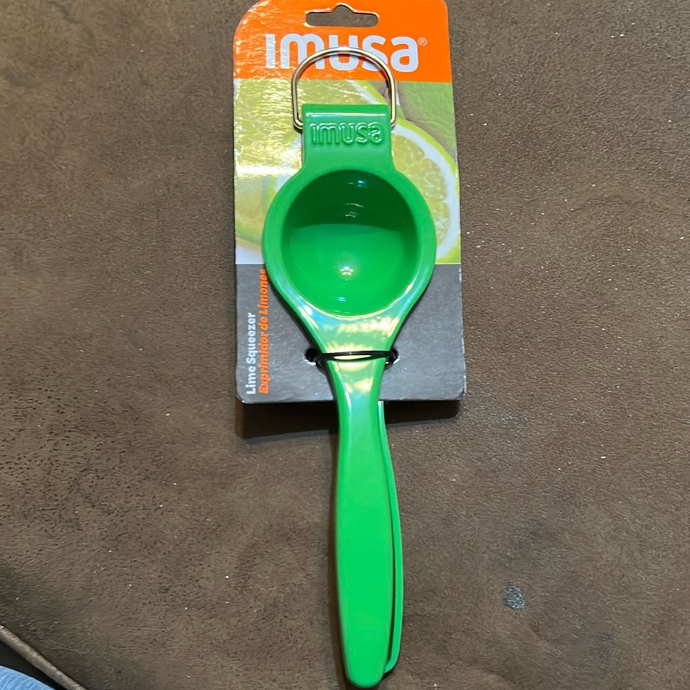 NWOT Imusa Lime Squeezer